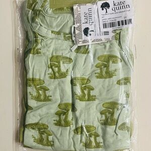 Kate Quinn Green Mushroom Print Set, NWT